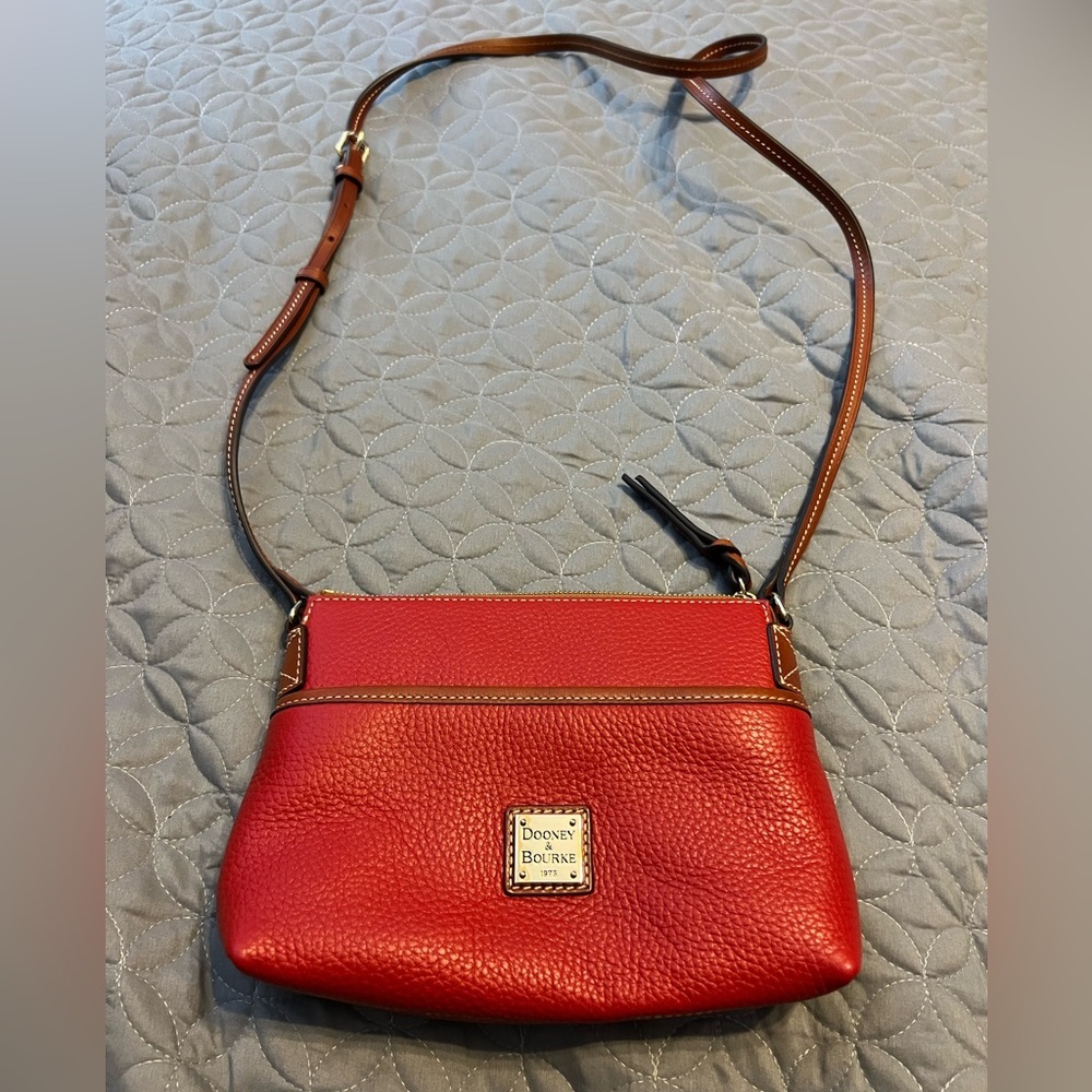 Dooney & Bourke Handbag, Pebble Grain Ginger Crossbody in Wine/Red​